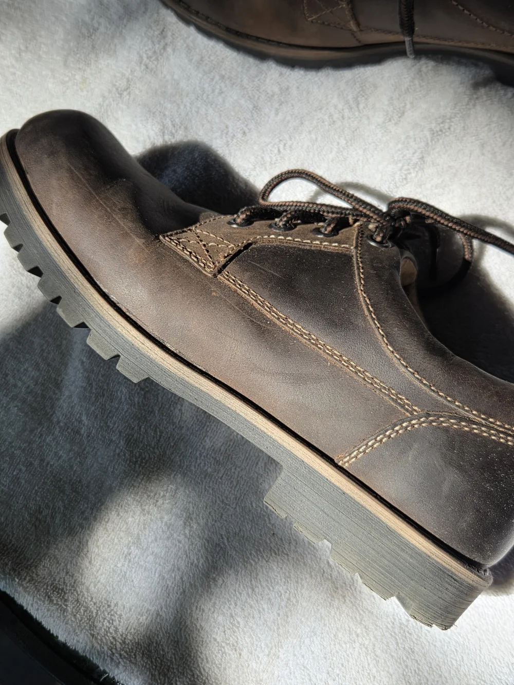 Mens G.H. Bass & Co. Dark Brown Leather Lace-Up Derbys Size 10